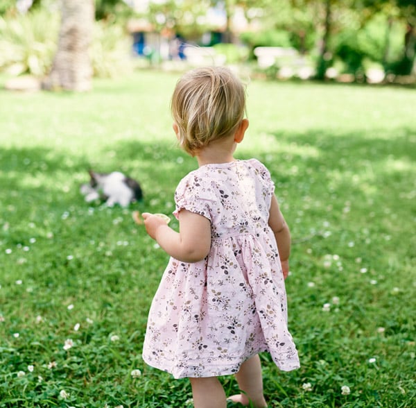 young-girl-creche